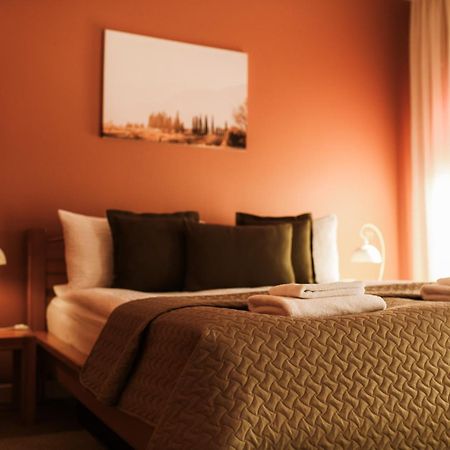 Jolanta Hotel Aluksne Exterior photo
